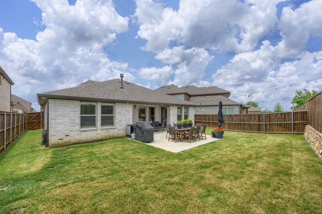 2091 Creekbluff Circle, Lewisville, TX 75010