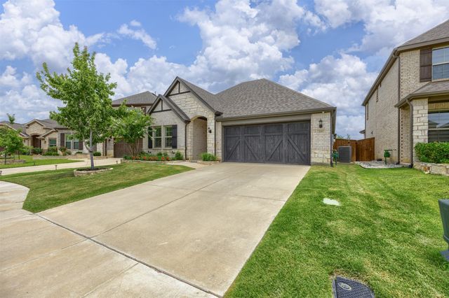2091 Creekbluff Circle, Lewisville, TX 75010