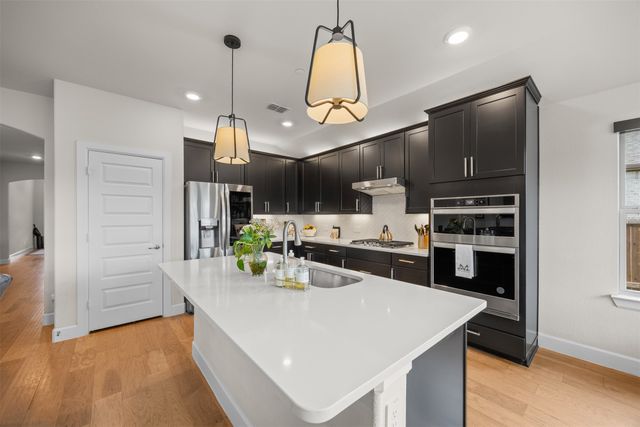 2091 Creekbluff Circle, Lewisville, TX 75010
