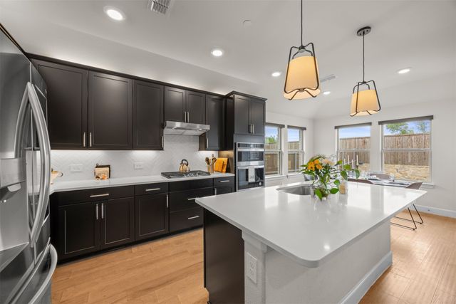 2091 Creekbluff Circle, Lewisville, TX 75010