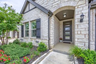 2091 Creekbluff Circle, Lewisville, TX 75010