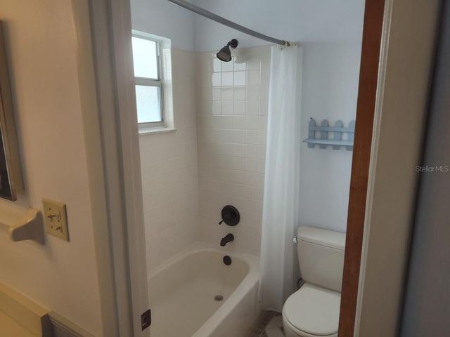 8850 PINE BAY COURT, Orlando, FL 32825