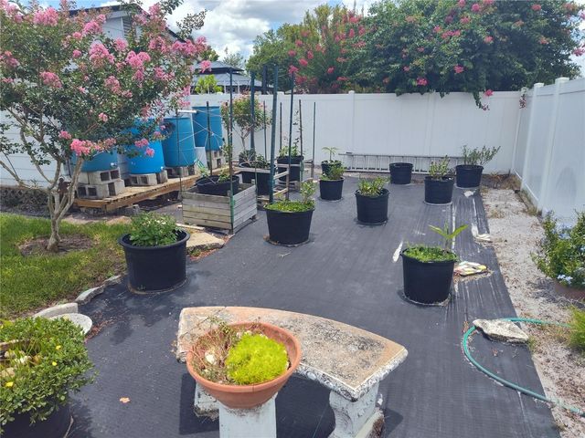 8850 PINE BAY COURT, Orlando, FL 32825