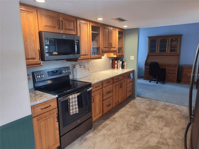 8850 PINE BAY COURT, Orlando, FL 32825