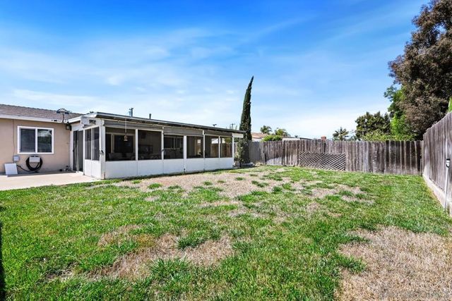 2321 Judson St., San Diego, CA 92111