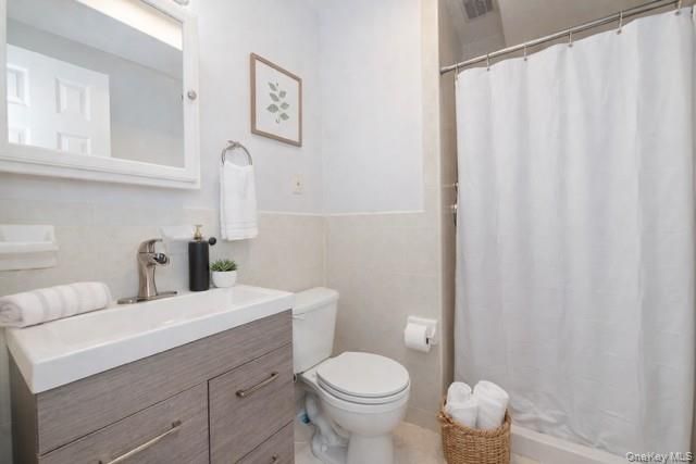 1436 Outlook Avenue 2, Bronx, NY 10465