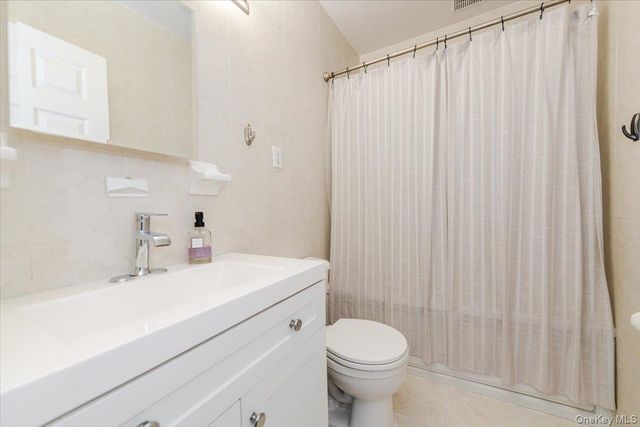 1436 Outlook Avenue 2, Bronx, NY 10465