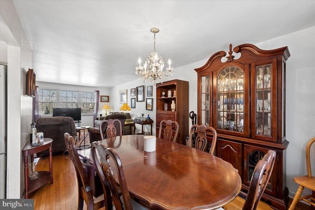 2441 WEIR RD, Aston, PA 19014