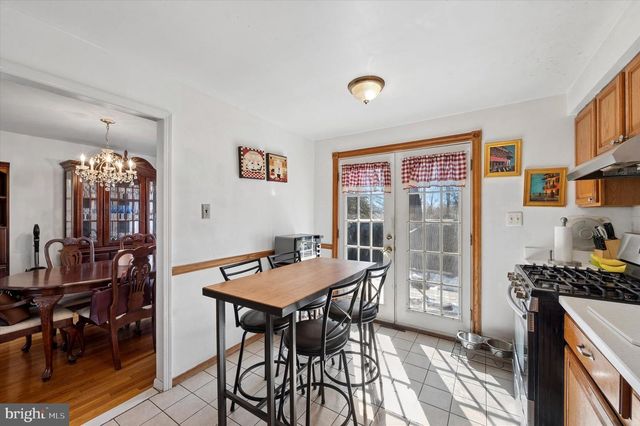 2441 WEIR RD, Aston, PA 19014