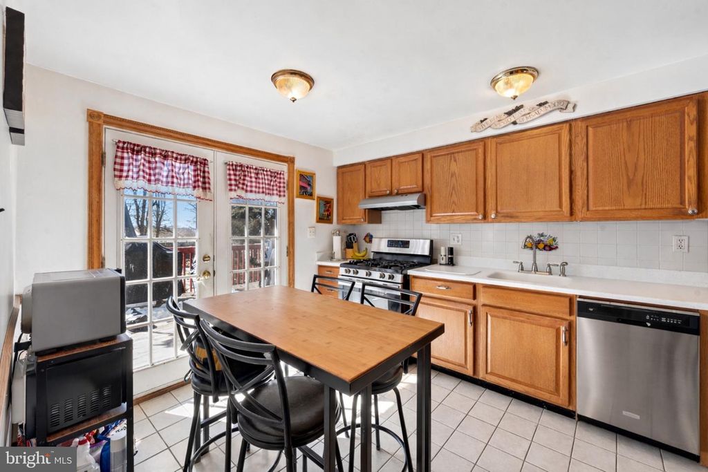 Image 13 of property listing at 2441 WEIR RD, Aston, PA 19014