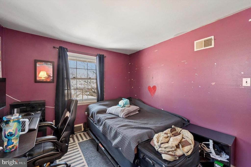 Image 21 of property listing at 2441 WEIR RD, Aston, PA 19014