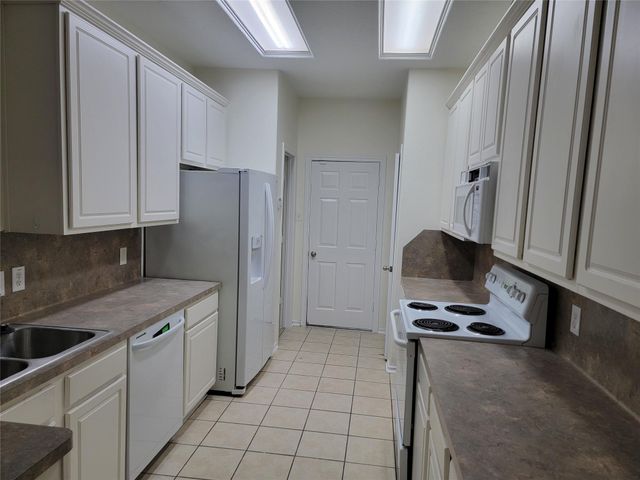 424 Folk Crest Lane, League City, TX 77539