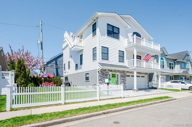 75 Curley Street, Long Beach, NY 11561