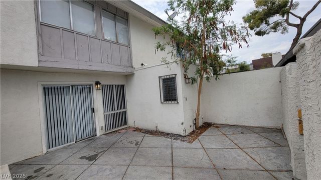 638 Brookway Lane, Las Vegas, NV 89169