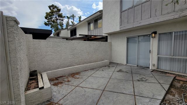 638 Brookway Lane, Las Vegas, NV 89169