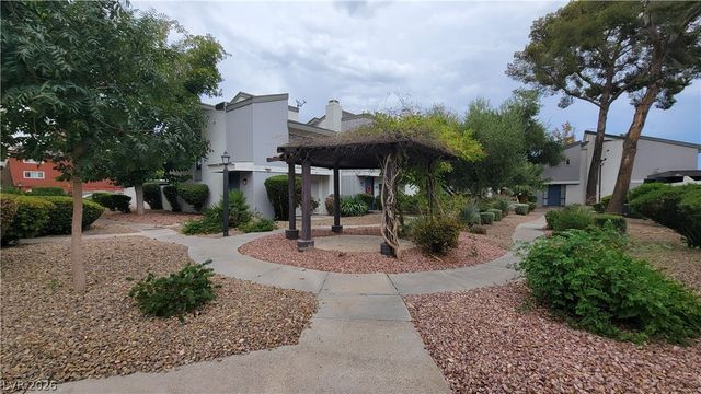 638 Brookway Lane, Las Vegas, NV 89169