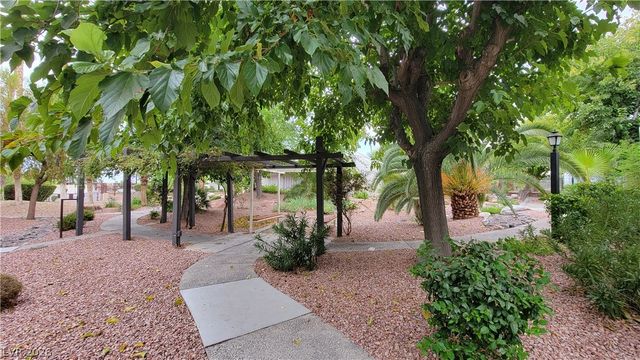 638 Brookway Lane, Las Vegas, NV 89169