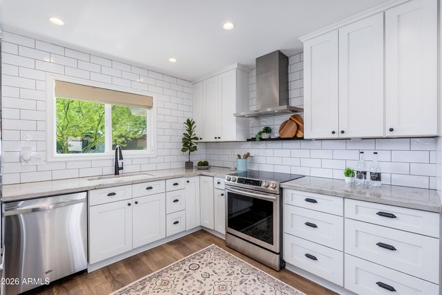 3934 E ALTADENA Avenue, Phoenix, AZ 85028
