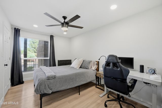 2625 E INDIAN SCHOOL Road 244, Phoenix, AZ 85016