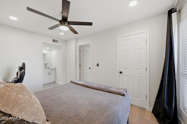 2625 E INDIAN SCHOOL Road 244, Phoenix, AZ 85016