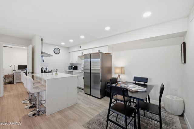 2625 E INDIAN SCHOOL Road 244, Phoenix, AZ 85016