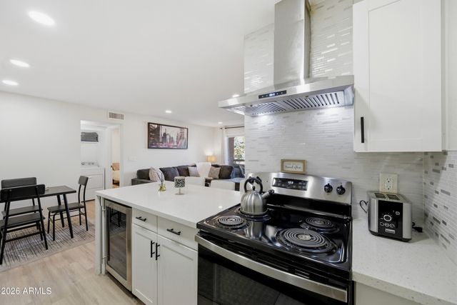 2625 E INDIAN SCHOOL Road 244, Phoenix, AZ 85016