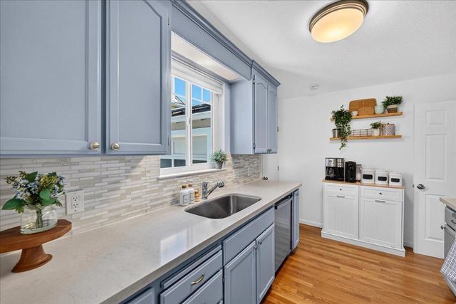 1223 Saint Francis Street, Redwood City, CA 94061
