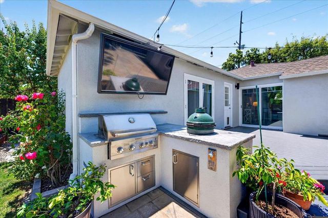 1223 Saint Francis Street, Redwood City, CA 94061