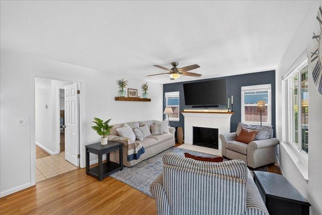 1223 Saint Francis Street, Redwood City, CA 94061