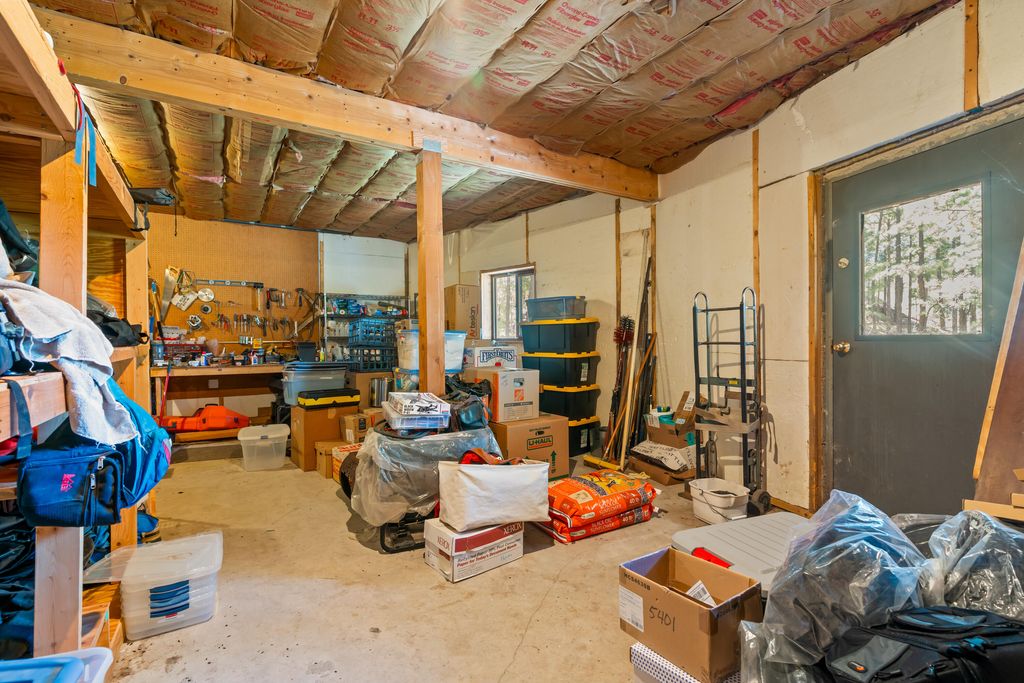 Image 40 of property listing at 241 Trilobite Trail, Jemez Springs, NM 87025
