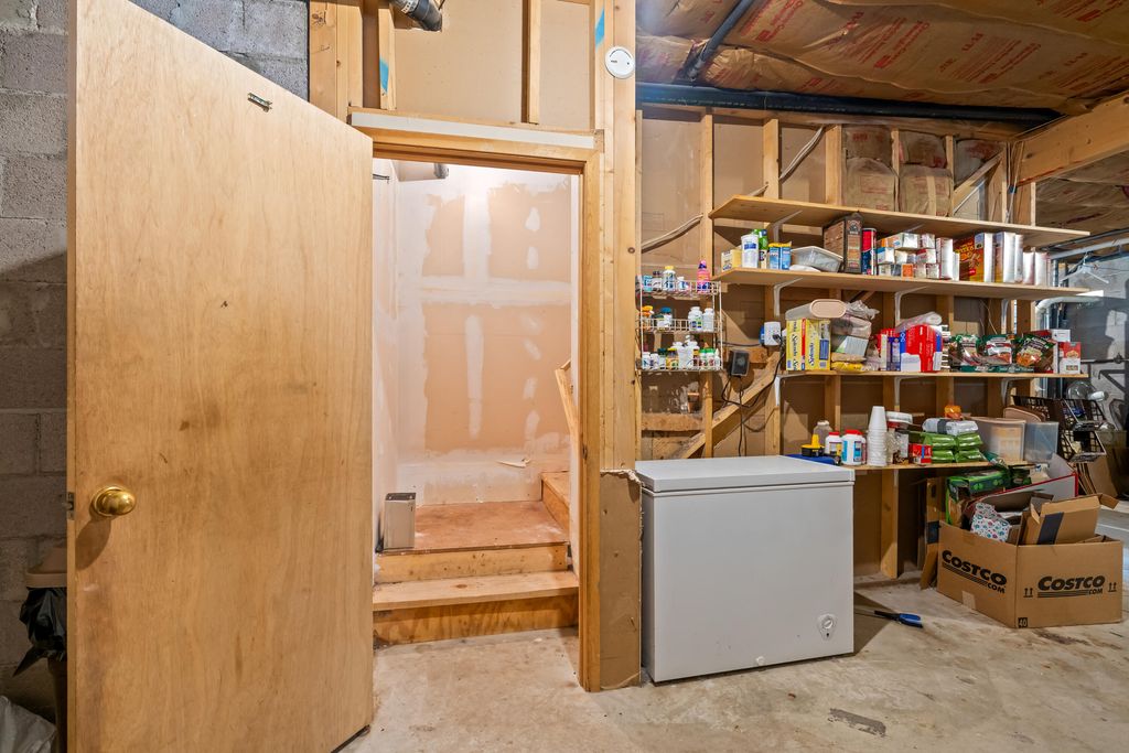 Image 41 of property listing at 241 Trilobite Trail, Jemez Springs, NM 87025
