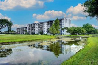 3100 W Rolling Hills Cir 403, Davie, FL 33328