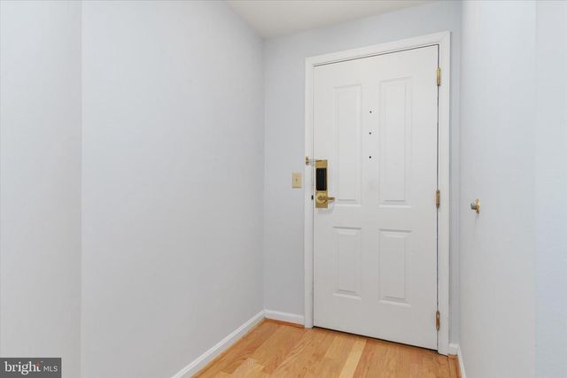 7101 BAY FRONT DR #301, Annapolis, MD 21403