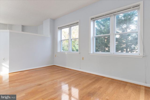 7101 BAY FRONT DR #301, Annapolis, MD 21403