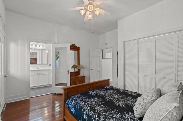 611 Church Street, Galveston, TX 77550