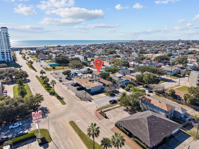 611 Church Street, Galveston, TX 77550