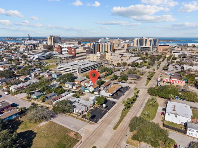 611 Church Street, Galveston, TX 77550