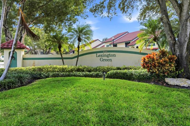 15 Lexington Lane E B, Palm Beach Gardens, FL 33418