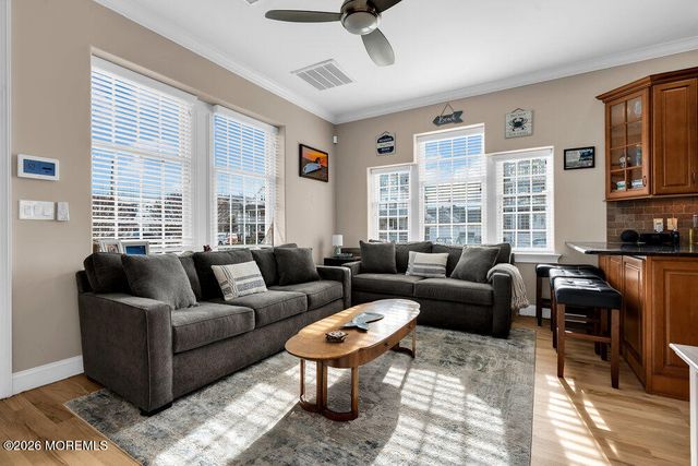 120 10th Avenue 11, Belmar, NJ 07719