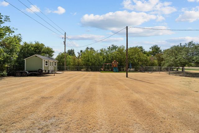 1910 Circleview Drive, Weatherford, TX 76087