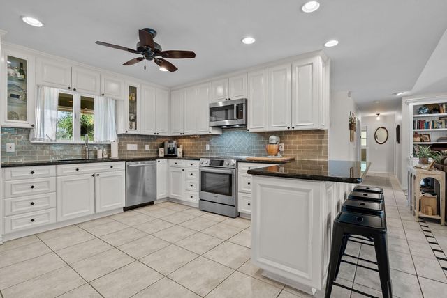 1910 Circleview Drive, Weatherford, TX 76087