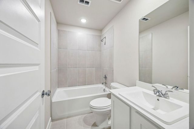 1128 Pine Rivage Drive, Huffman, TX 77336