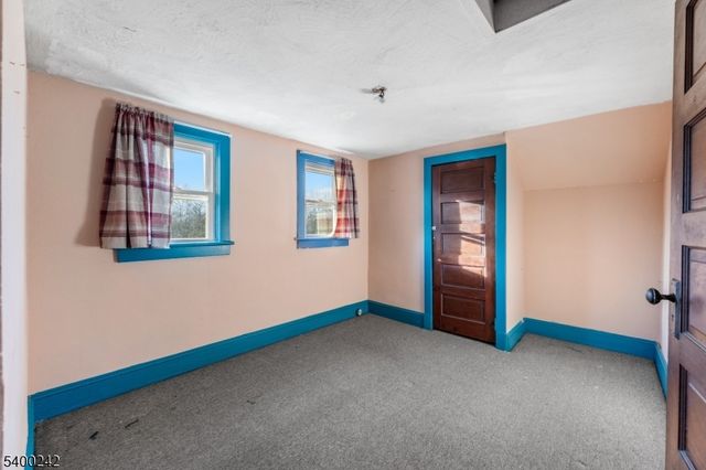 110 Mine St, Raritan Twp., NJ 08822