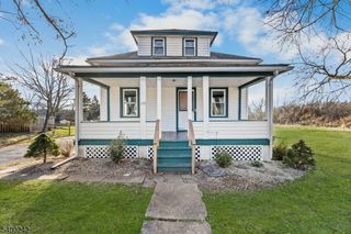 110 Mine St, Raritan Twp., NJ 08822