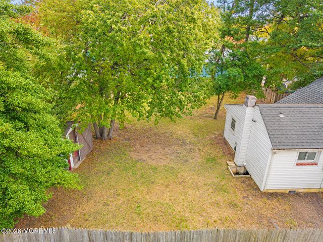 2320 5th Avenue, Toms River, NJ 08753