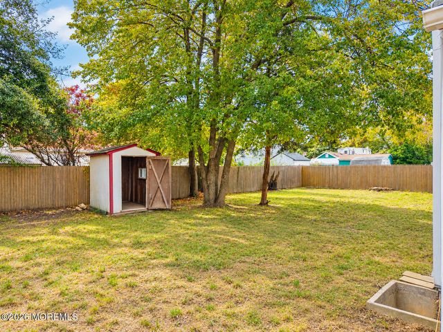 2320 5th Avenue, Toms River, NJ 08753