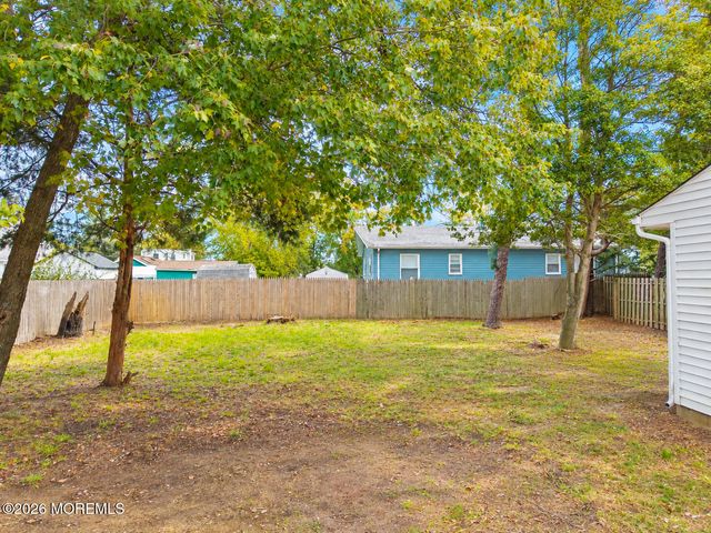 2320 5th Avenue, Toms River, NJ 08753