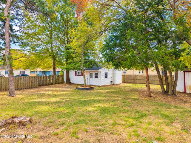 2320 5th Avenue, Toms River, NJ 08753