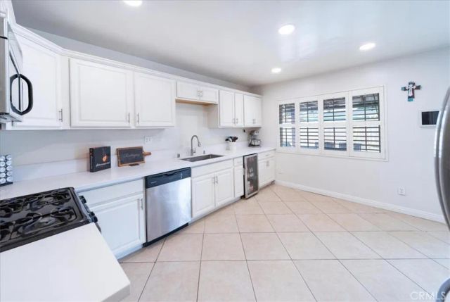 1354 S Maple, Escondido, CA 92025