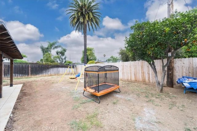 1354 S Maple, Escondido, CA 92025